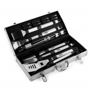 Zestaw do grilla ze stali nierdzewnej w aluminiowej walizce, zawiera 8 widelczyk�w, 4 szpikulce, p�dzel, n� do krojenia mi�sa, widelec do mi�sa, �opatka, n�, szczypce (V6394-32)