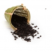 Atrakcyjny i innowacyjny prezent sk�adaj�cy si� z ekskluzywnej herbaty li�ciastej LoyalTea ? (25g), pochodz�cej z najlepszych plantacji na Sri Lance oraz r�cznie wykonanego zaparzacza z bambusa, wielokrotnego u�ytku (V7591-23)